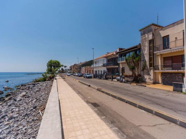 Casa indipendente in vendita a Riposto CT