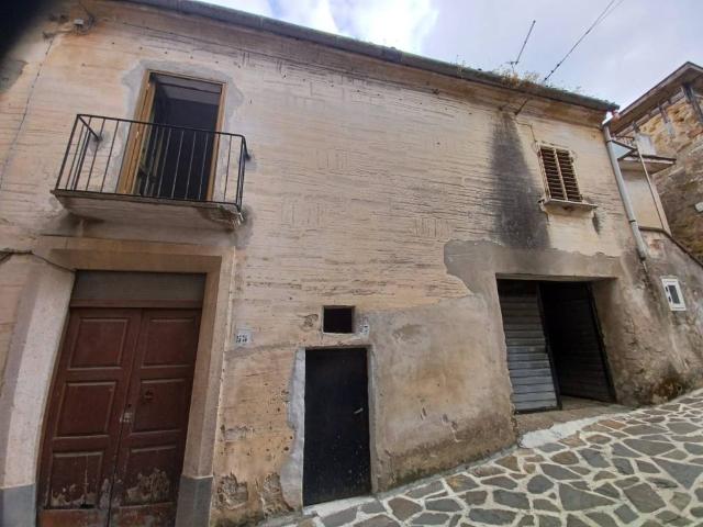 Casa indipendente in vendita a Rutino SA