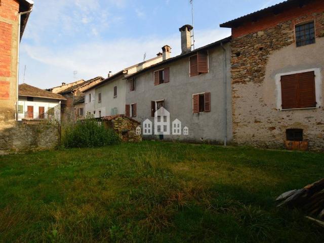 Casa indipendente in vendita a Rueglio TO