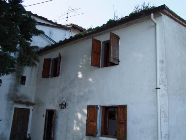 Casa indipendente in vendita a Rufina FI
