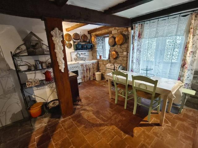 Casa indipendente in vendita a Toano RE