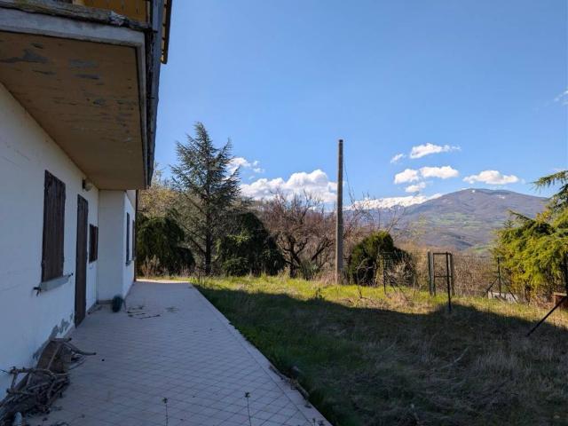 Casa indipendente in vendita a Toano RE