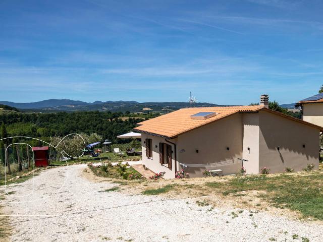 Casa indipendente in vendita a Todi