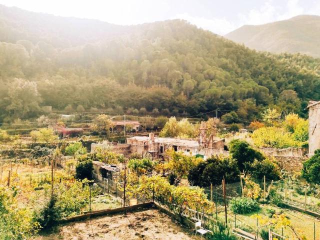 Casa indipendente in vendita a Toirano SV
