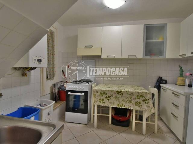 Casa indipendente in vendita a Tolentino MC