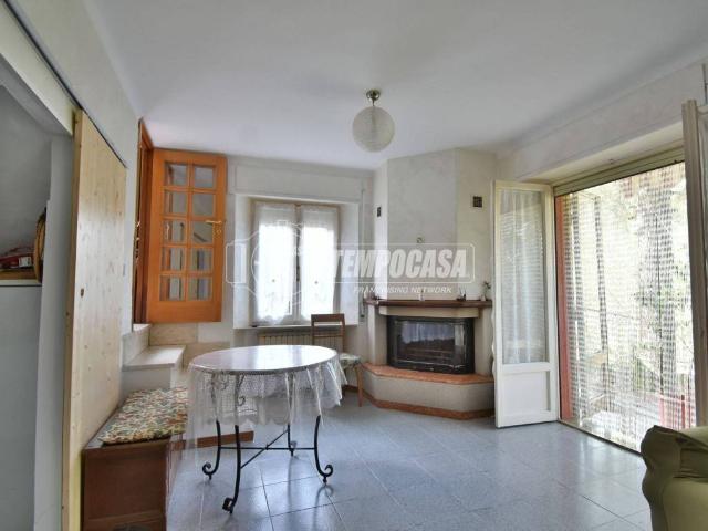 Casa indipendente in vendita a Tolentino MC