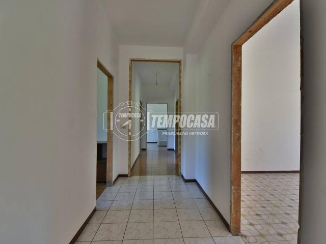 Casa indipendente in vendita a Tolentino
