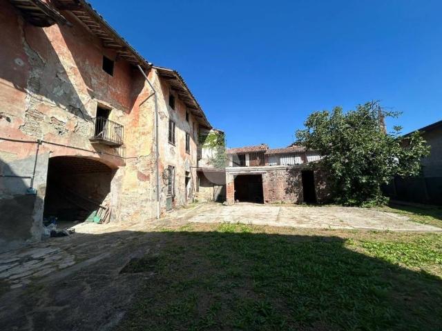 Casa indipendente in vendita a Tonco AT