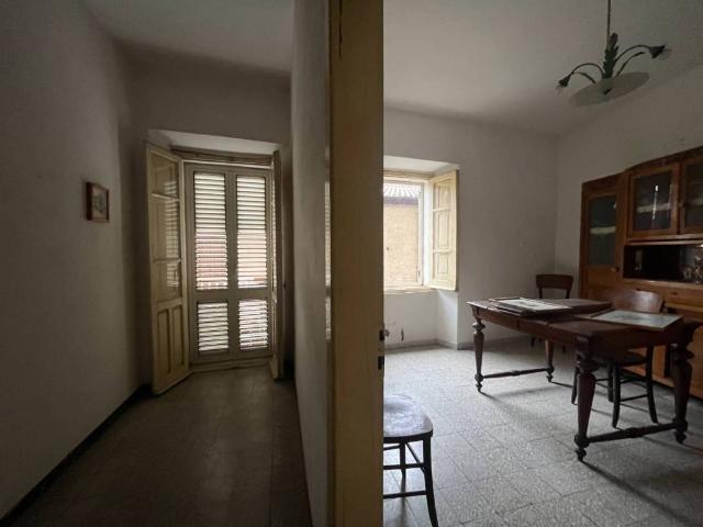 Casa indipendente in vendita a Tonara NU