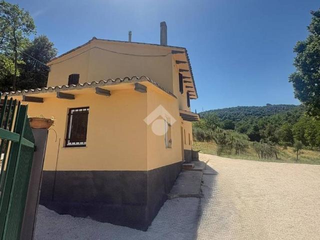 Casa indipendente in vendita a Torgiano PG