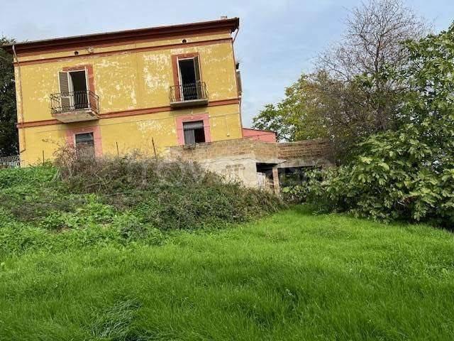 Casa indipendente in vendita a Torino di Sangro