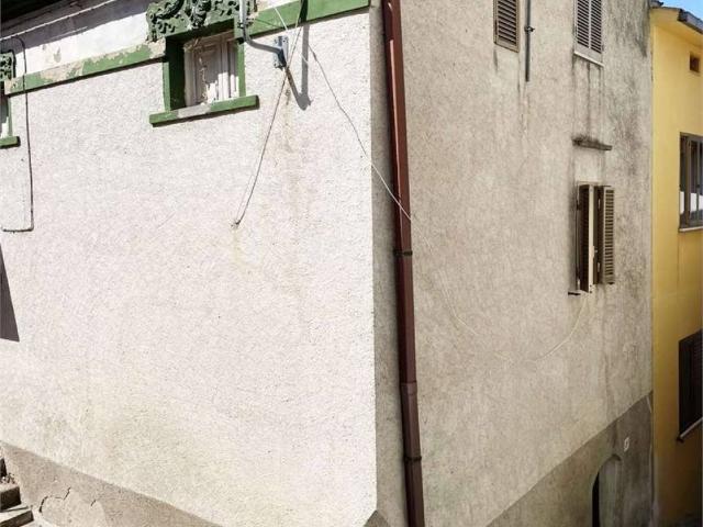 Casa indipendente in vendita a Torino di Sangro CH