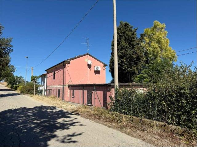 Casa indipendente in vendita a Torino di Sangro CH