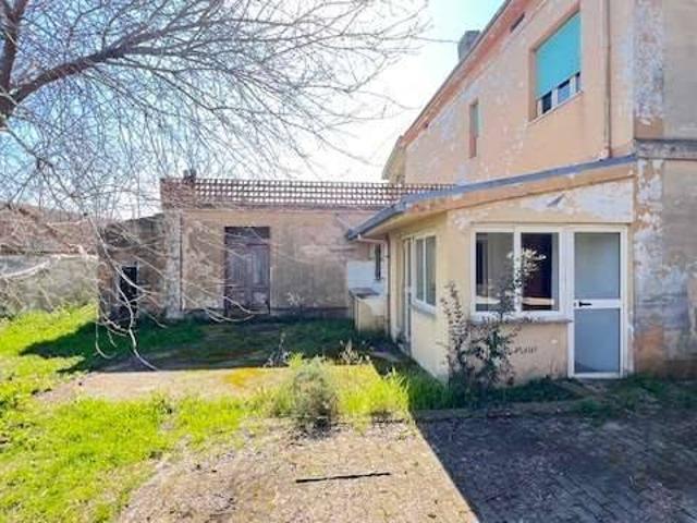 Casa indipendente in vendita a Torino di Sangro CH