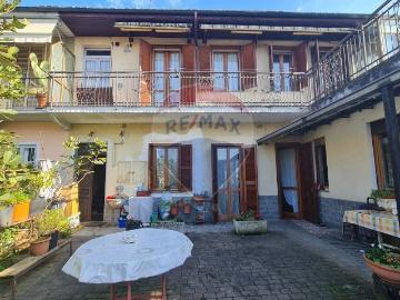 Casa indipendente in vendita a Torino TO