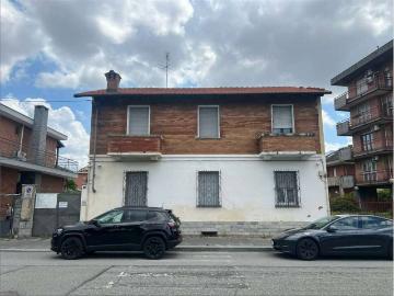 Casa indipendente in vendita a Torino TO