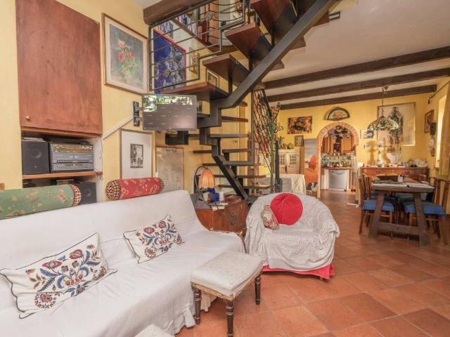 Casa indipendente in vendita a Torino TO