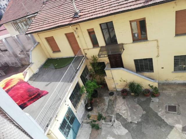 Casa indipendente in vendita a Torino TO