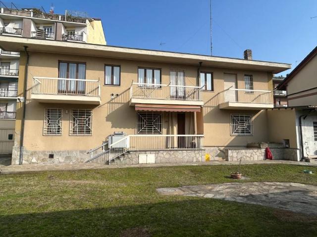 Casa indipendente in vendita a Torino TO