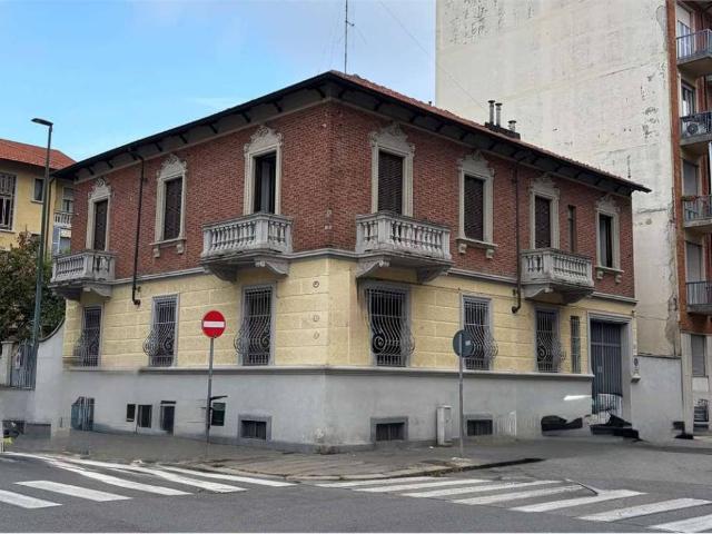 Casa indipendente in vendita a Torino TO