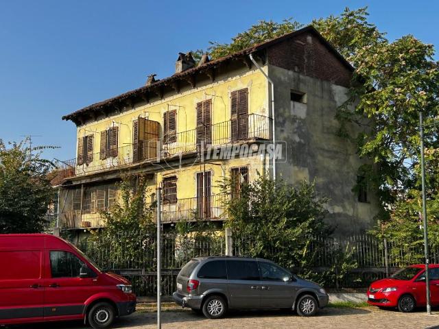 Casa indipendente in vendita a Torino