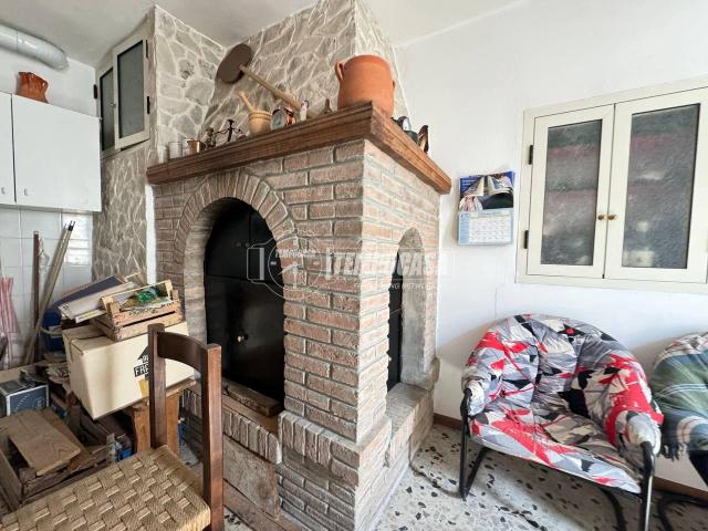 Casa indipendente in vendita a Tornareccio