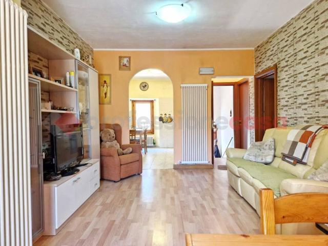 Casa indipendente in vendita a Tornimparte AQ