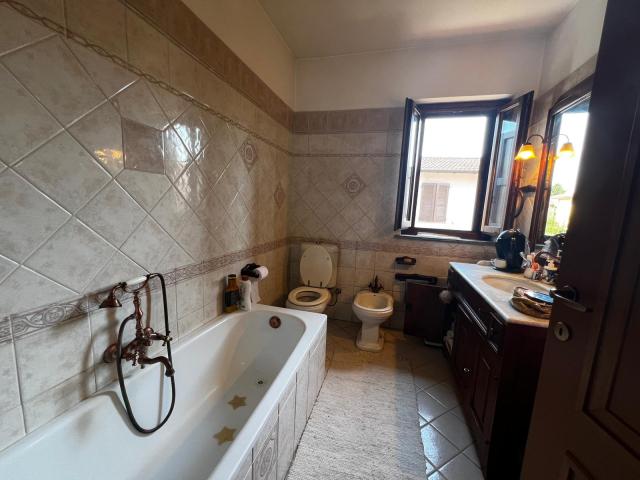 Casa indipendente in vendita a Torrevecchia Pia