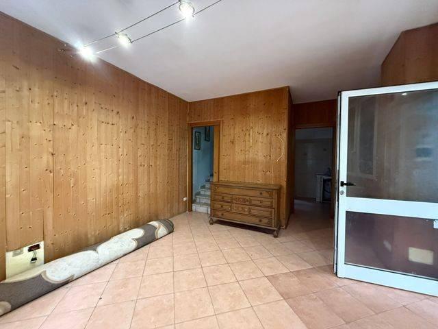 Casa indipendente in vendita a Torrevecchia Pia PV