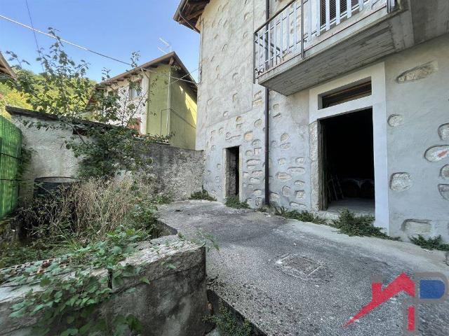 Casa indipendente in vendita a Torre de' Busi BG