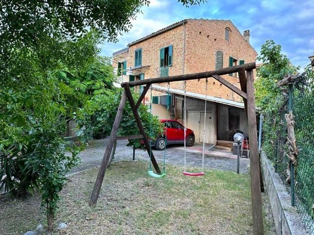 Casa indipendente in vendita a Torre de' Passeri PE