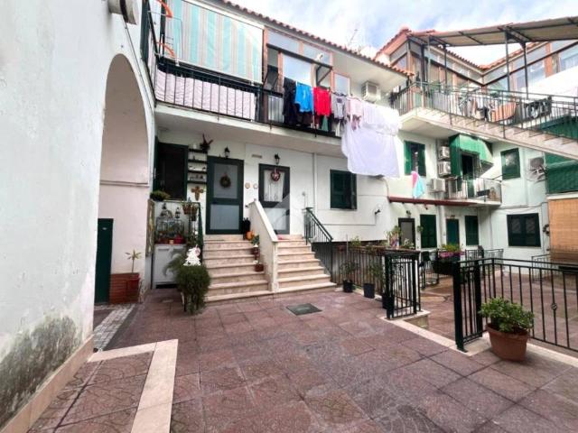 Casa indipendente in vendita a Torre del Greco NA