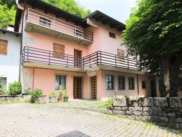 Casa indipendente in vendita a Torreano UD
