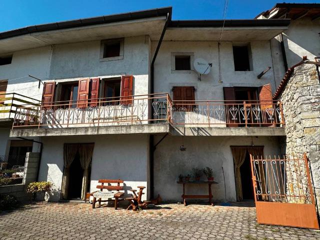 Casa indipendente in vendita a Torreano UD