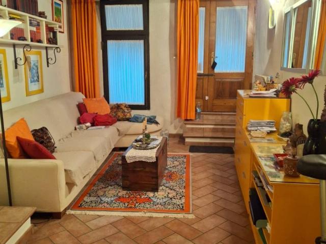 Casa indipendente in vendita a Torrita di Siena SI