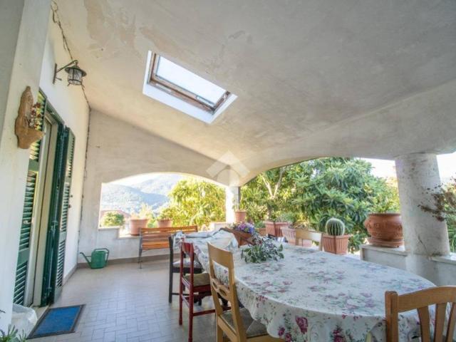 Casa indipendente in vendita a Torri in Sabina RI