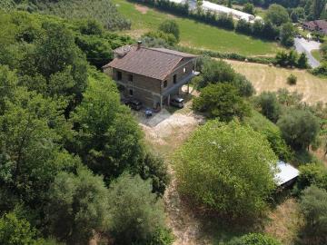 Casa indipendente in vendita a Torri in Sabina RI