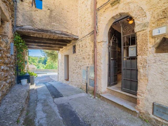 Casa indipendente in vendita a Torricella in Sabina RI