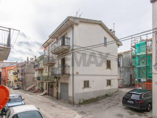 Casa indipendente in vendita a Torricella Peligna CH
