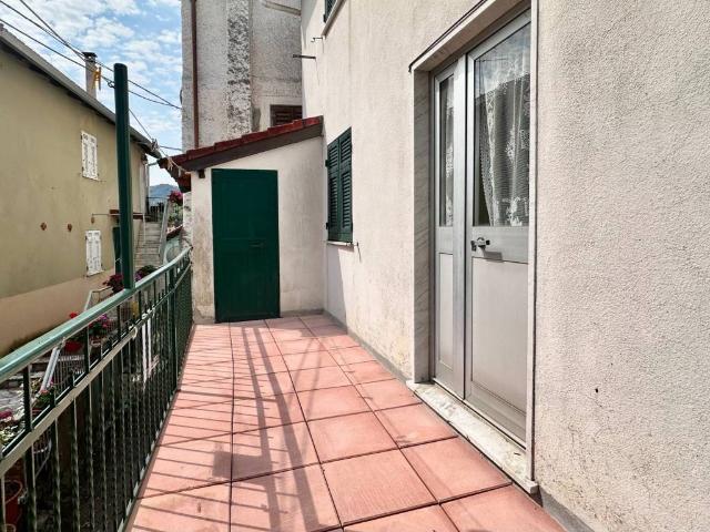 Casa indipendente in vendita a Torriglia GE
