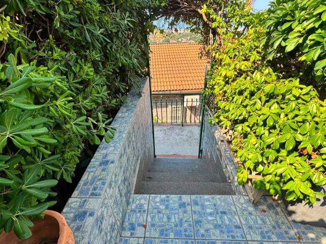Casa indipendente in vendita a Tortora CS
