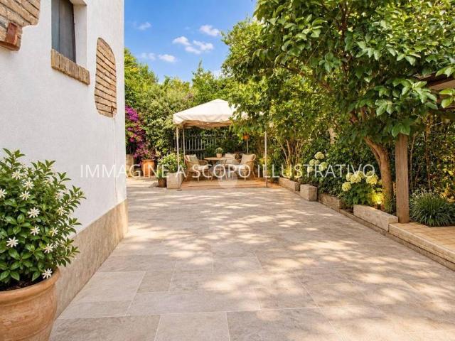 Casa indipendente in vendita a Tortoreto TE