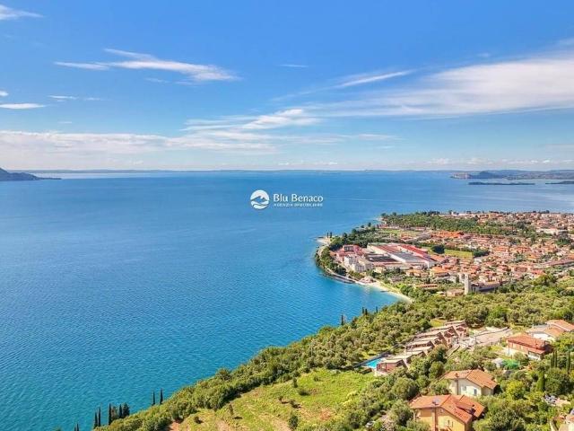 Casa indipendente in vendita a Toscolano Maderno BS