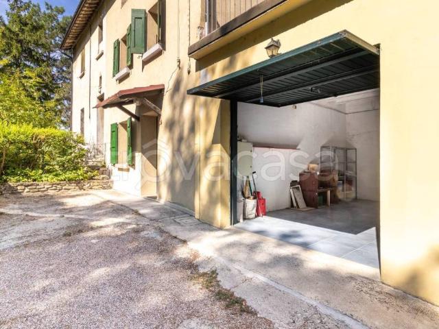 Casa indipendente in vendita a Tossignano, Borgo Tossignano