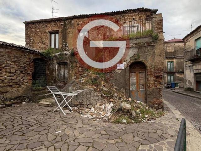 Casa indipendente in vendita a Taurianova RC
