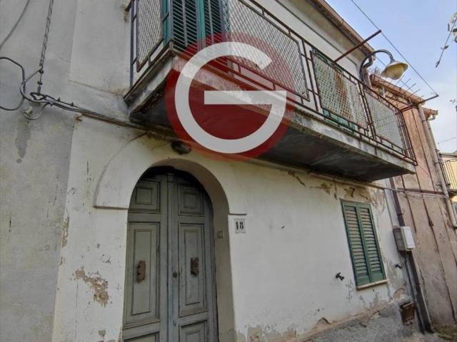 Casa indipendente in vendita a Taurianova RC