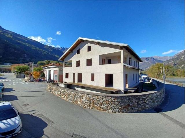Casa indipendente in vendita a Tavagnasco TO