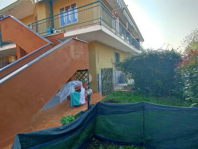 Casa indipendente in vendita a Tavazzano con Villavesco LO