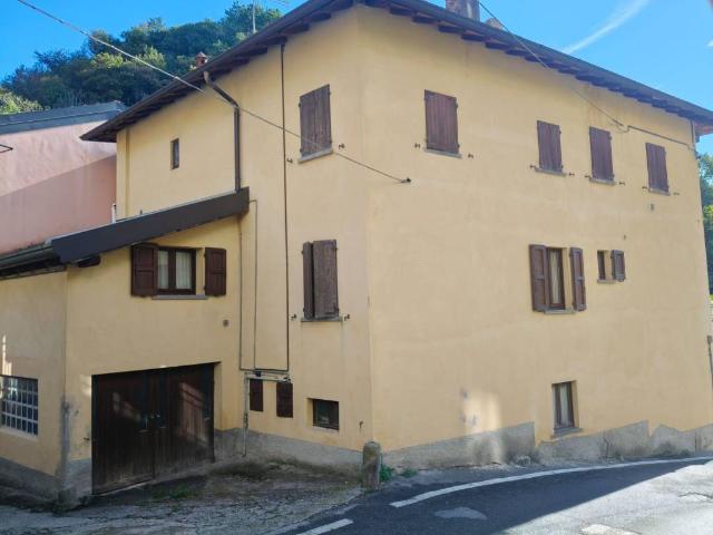Casa indipendente in vendita a Tavernerio CO