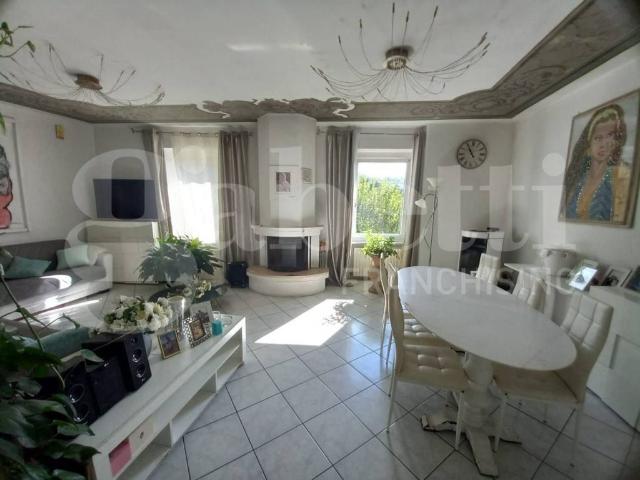 Casa indipendente in vendita a Tavigliano BI